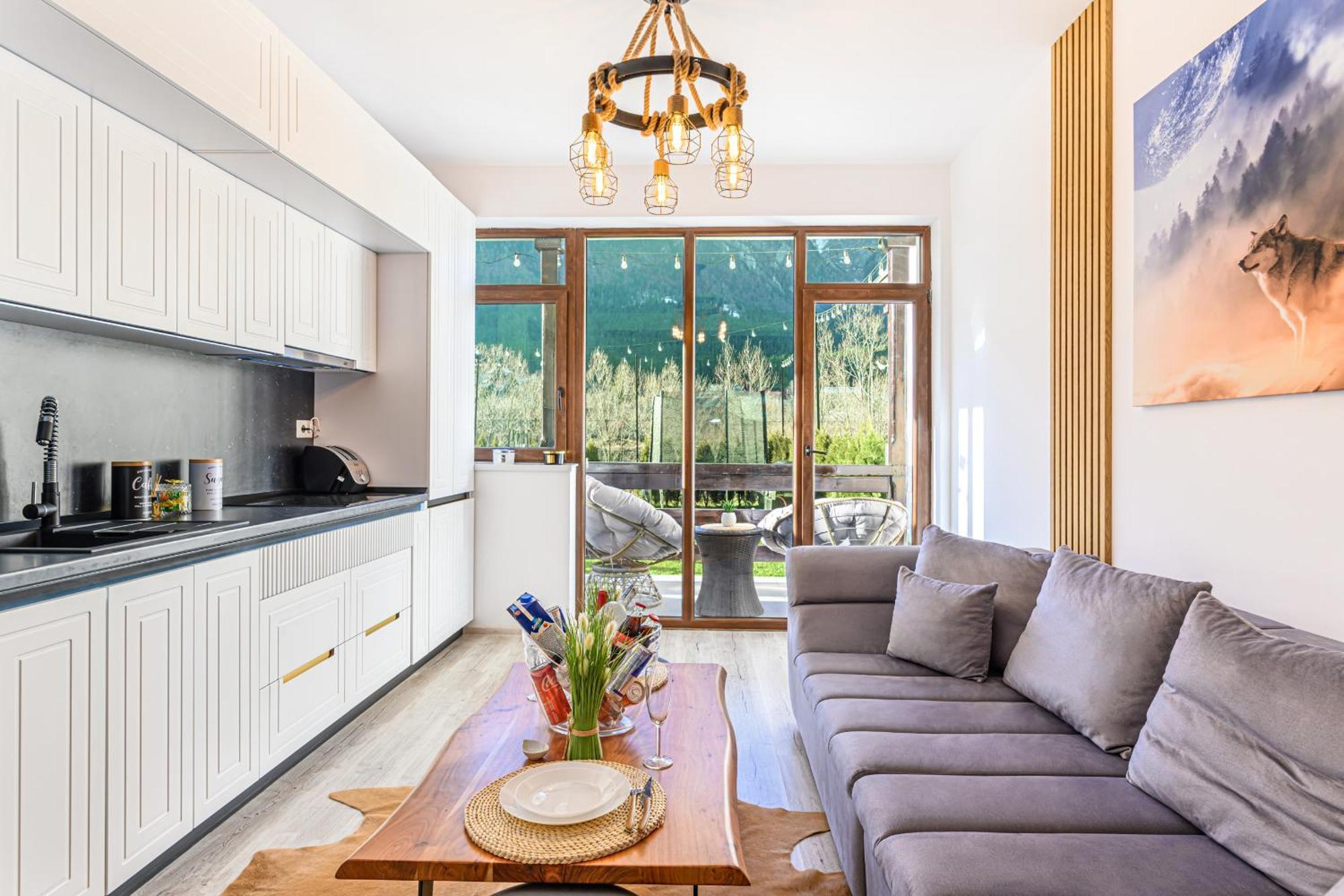 Ama Garden Apartment บุชเตนี ภายนอก รูปภาพ