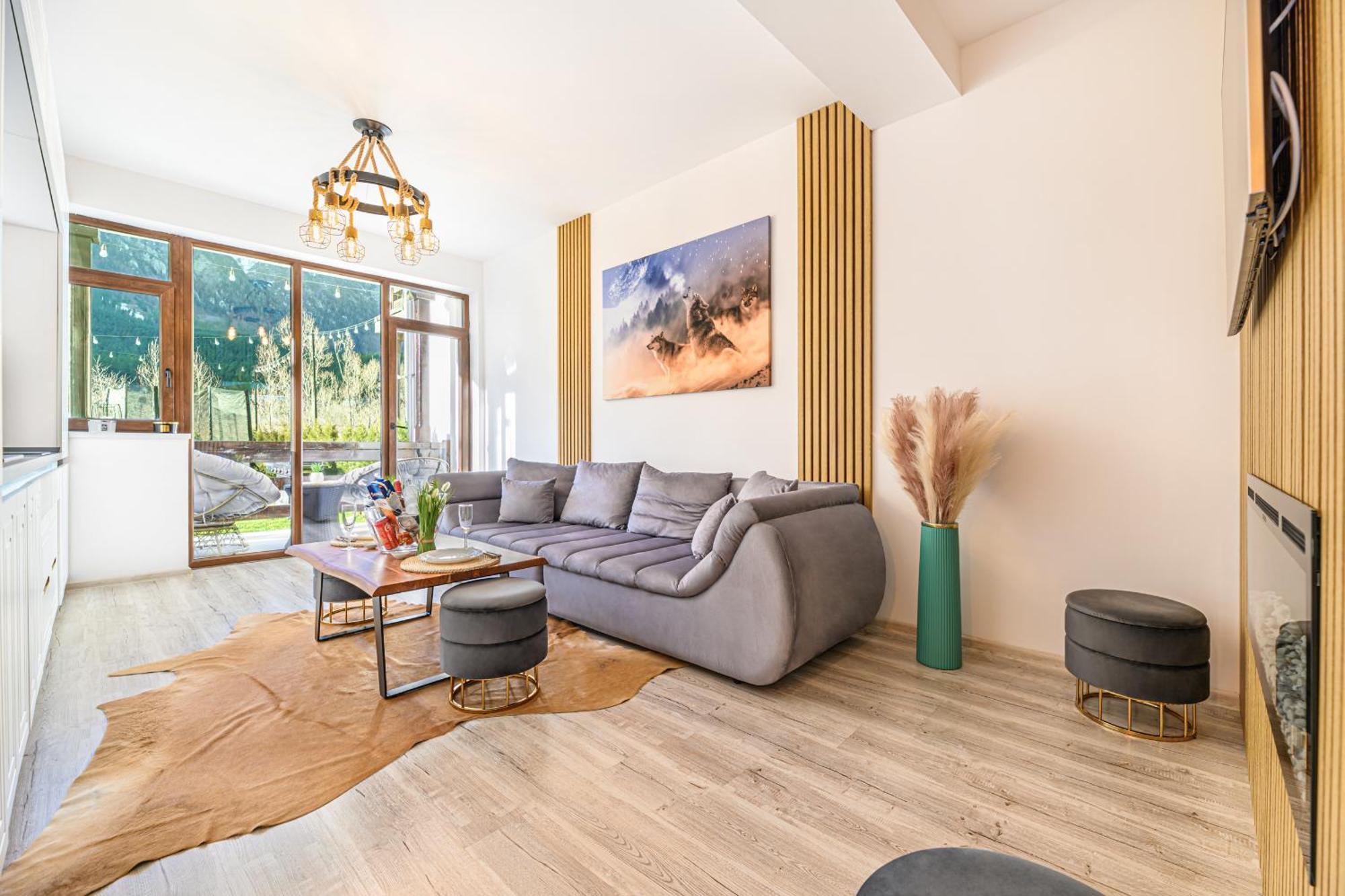 Ama Garden Apartment บุชเตนี ภายนอก รูปภาพ