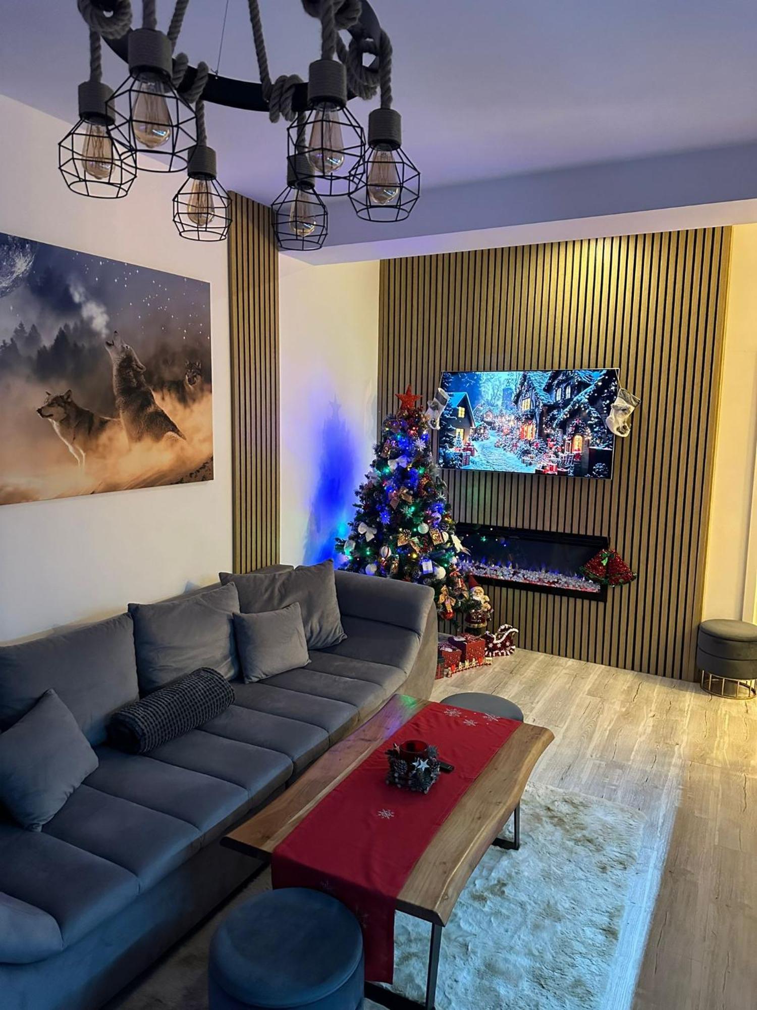 Ama Garden Apartment บุชเตนี ภายนอก รูปภาพ
